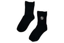 Load image into Gallery viewer, FRORAL EMBLEM SOCKS WHITE,BLACK,RED,GREEN
