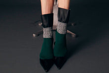 Load image into Gallery viewer, 【2023SS】LAME COLORED BLOCKED FAUX LEATHER SOCKS SILVER×GREEN,SILVER×BLACK,GOLD×WHITE,GOLD×BLACK
