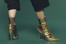 Load image into Gallery viewer, 【2022AW】FOIL×TULLE SOCKS GOLD
