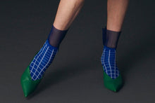 Load image into Gallery viewer, 【2023SS】PATTERNED MESH BLOCKED SOCKS BLACK,BEIGE,BLUE,WHITE
